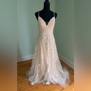 Melissa Sweet Lace Wedding Dress - Cream